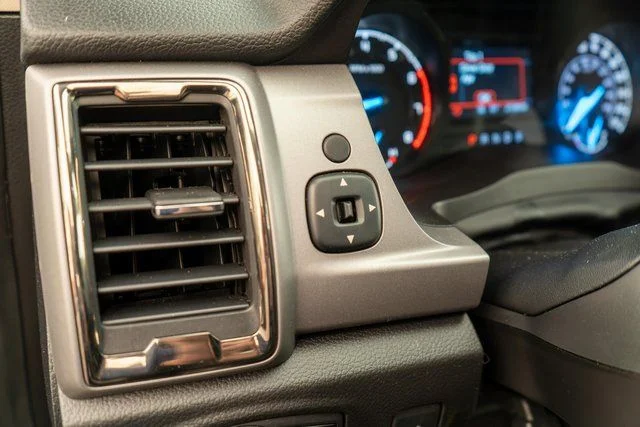 Used 2023 Black Ford XLT image 15