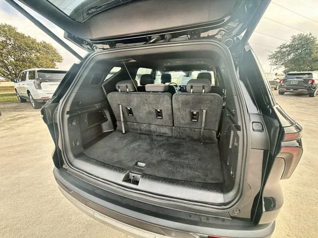 2026 Chevrolet Traverse LT - Photo 26