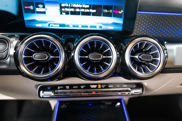 New 2026 Night Black Mercedes-Benz GLB 250 image 62