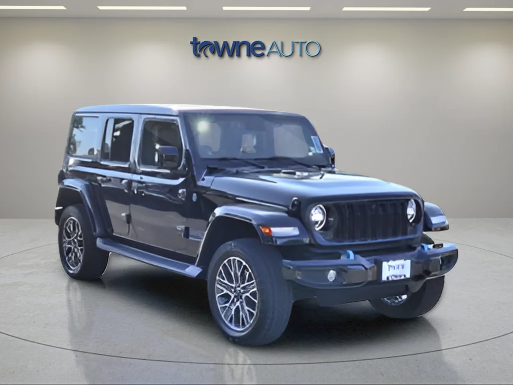 Used 2024 Black Jeep High Altitude 4xe image 10