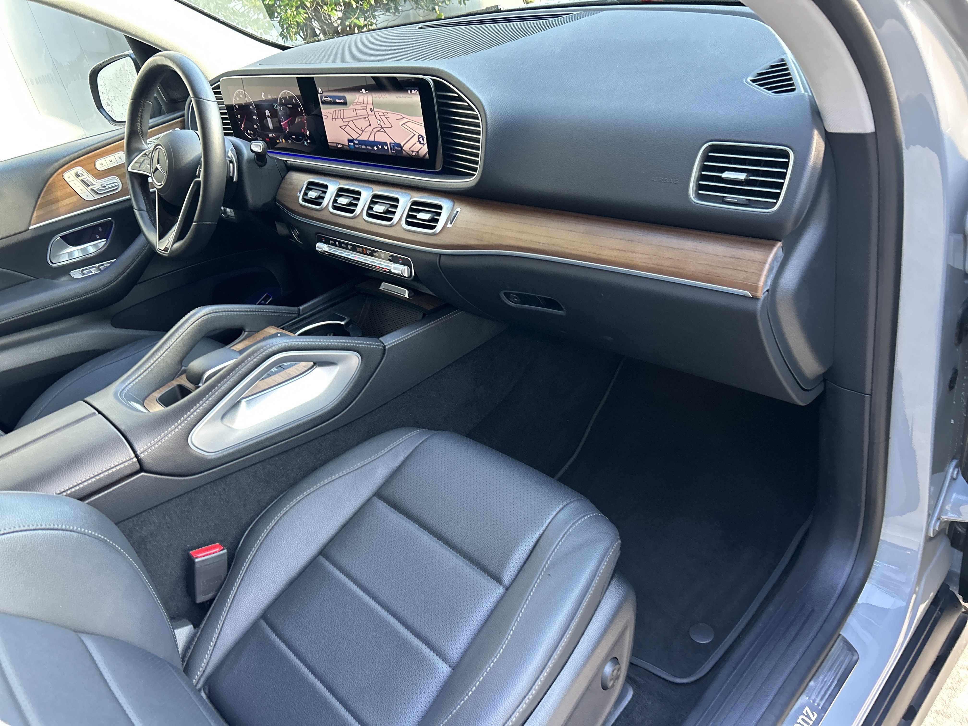 Certified Used 2024 MANUFAKTUR Alpine Grey Mercedes-Benz GLE 350 4MATIC® SUV image 47