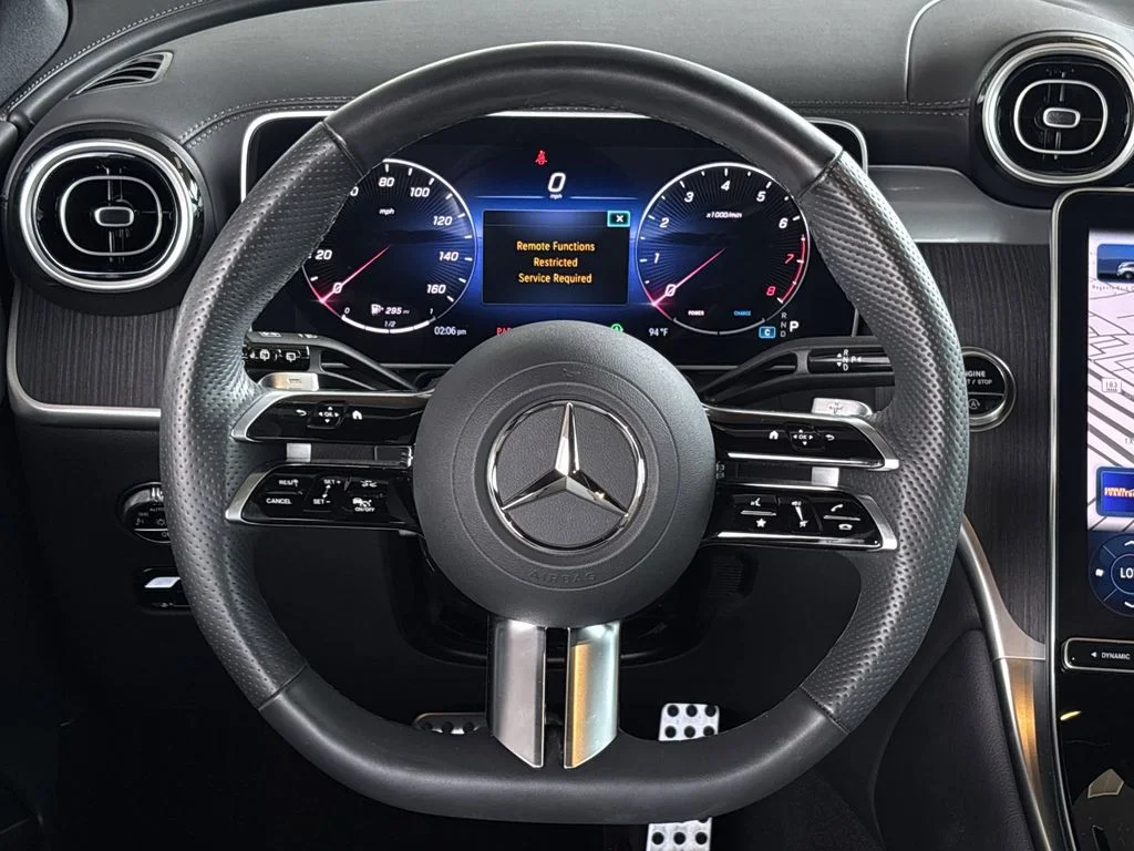 Used 2024 Blue Mercedes-Benz GLC 300 image 12