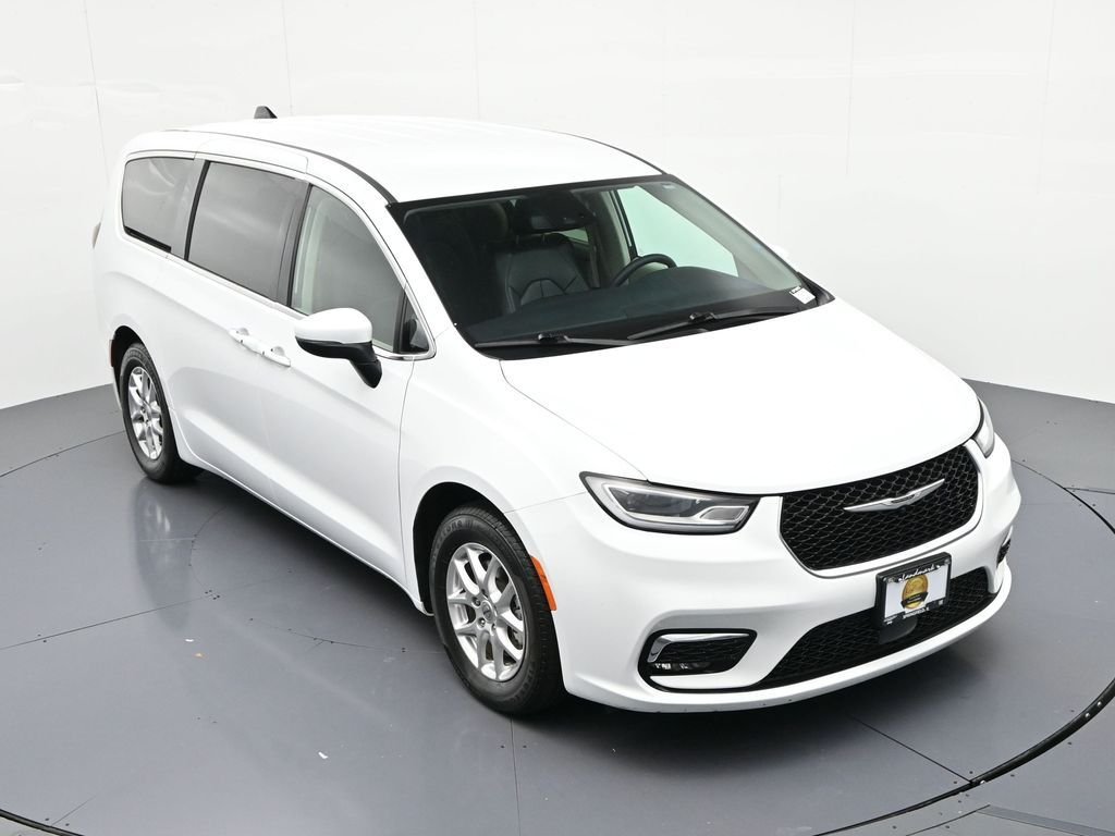 2023 Chrysler Pacifica Touring L - Photo 28