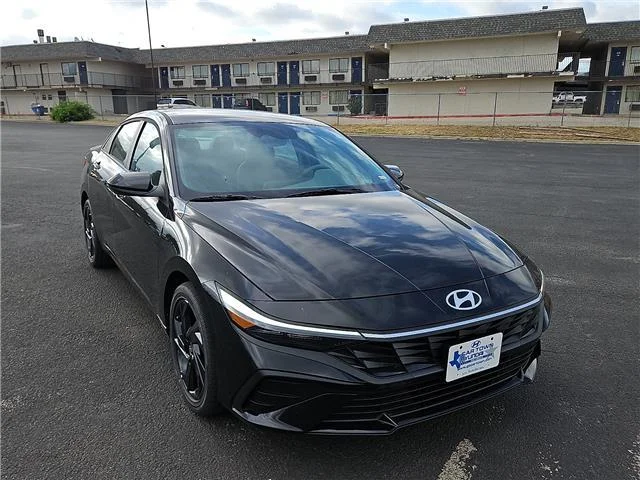 New 2026 Abyss Black Hyundai SEL Sport image 7