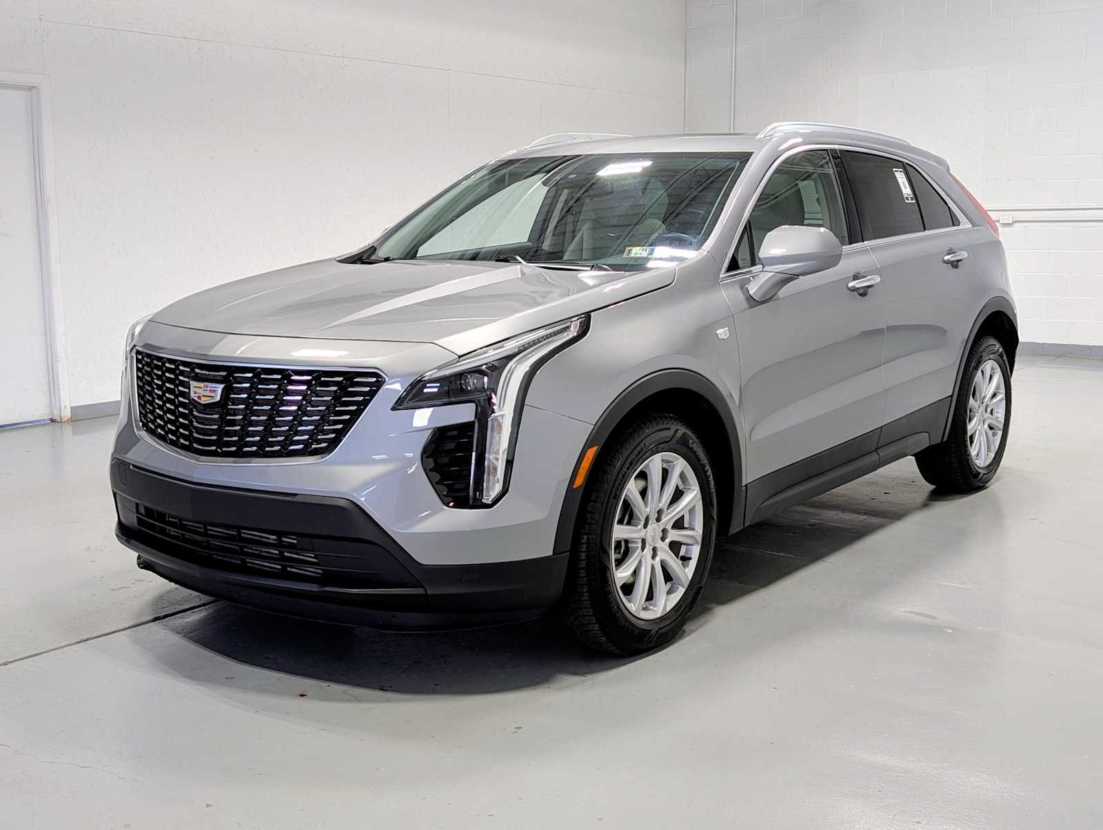 2023 Cadillac XT4 AWD Luxury