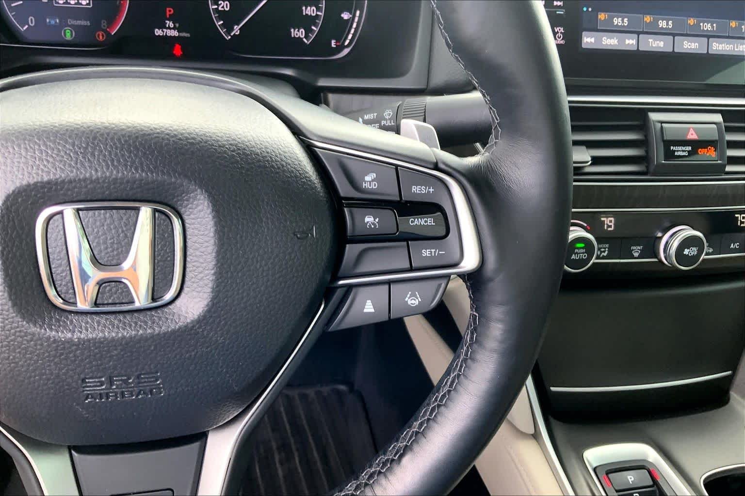 Used 2022 Platinum White Pearl Honda Touring image 23