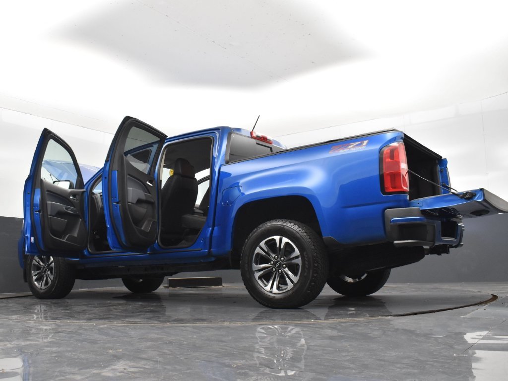 Used 2021 Blue Chevrolet Z71 image 38