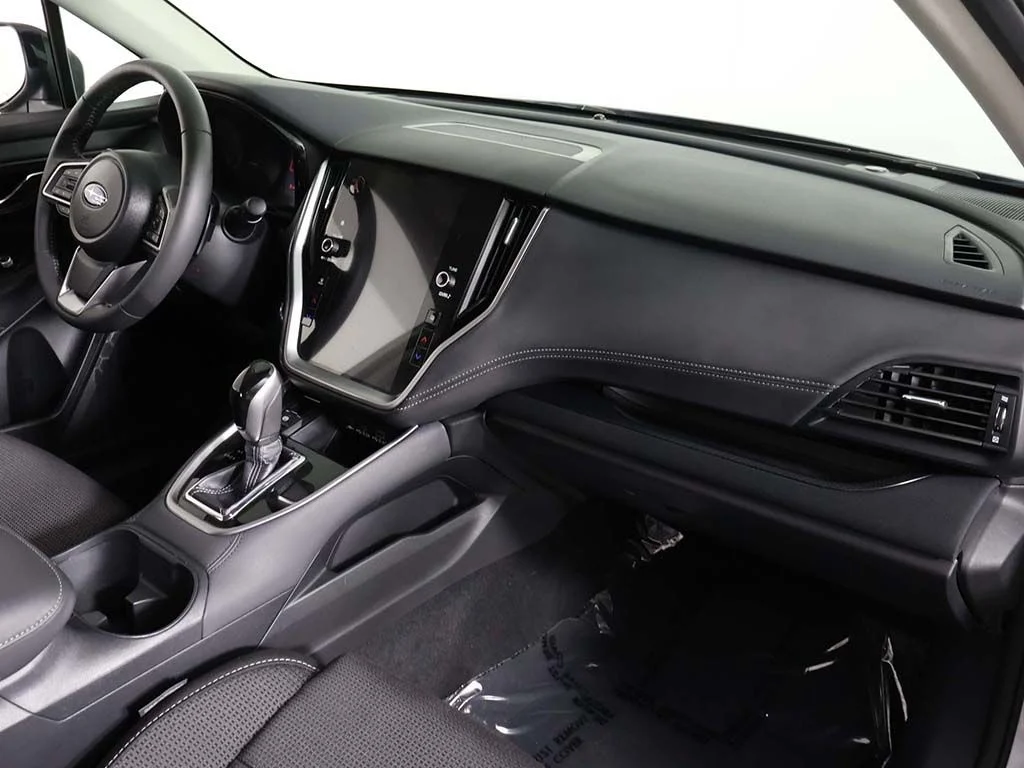 Used 2025 Ice Silver Metallic Subaru Premium image 25