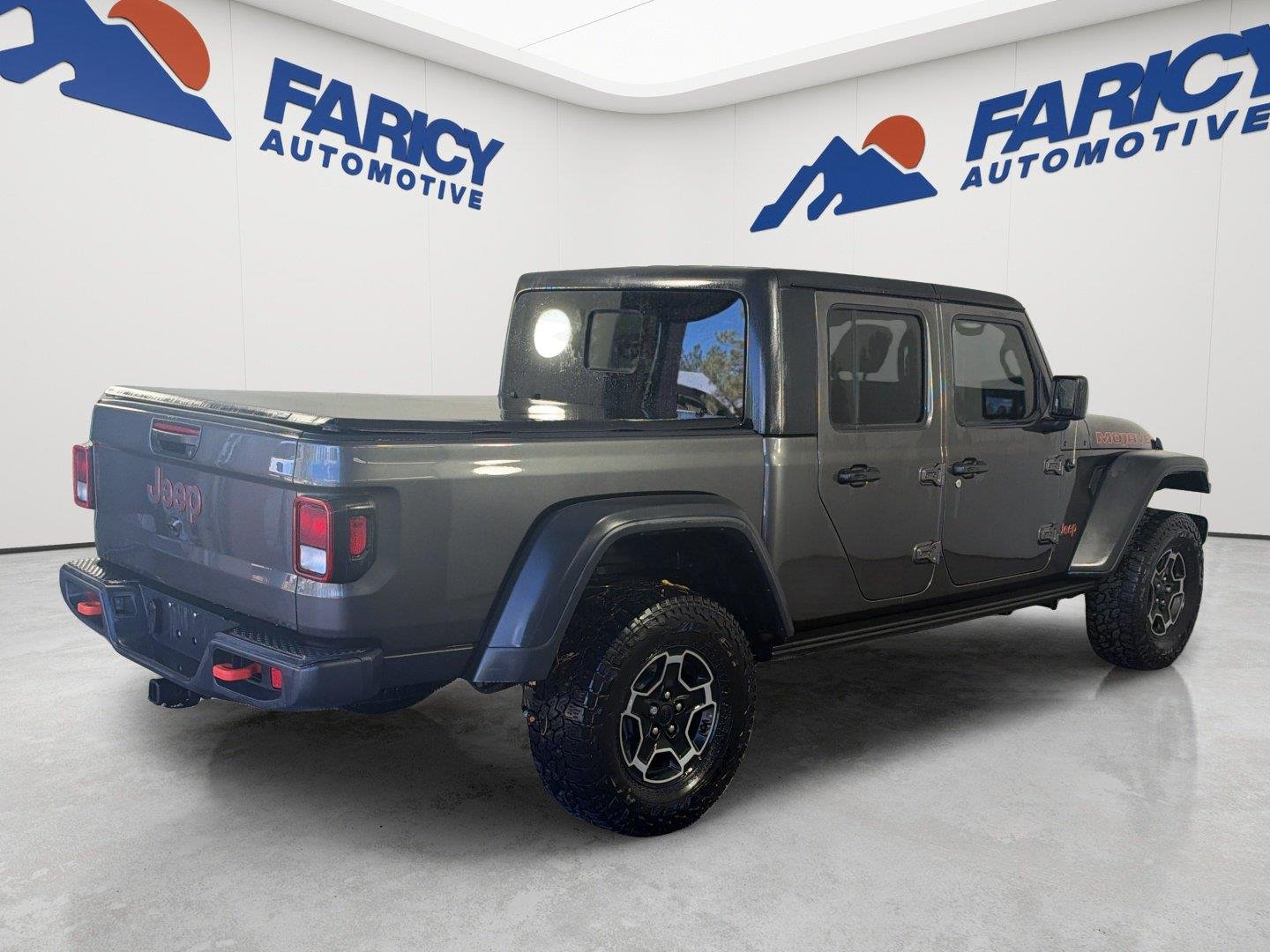 Used 2022 Granite Crystal Metallic Clearcoat Jeep Mojave image 5