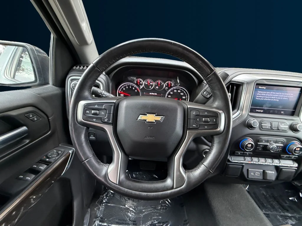 Used 2019 Gray Chevrolet LT image 13