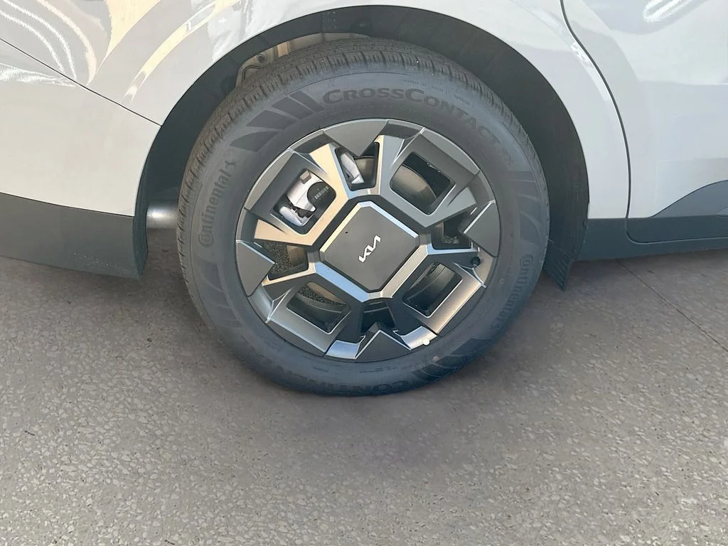 New 2026 Ceramic Silver Kia EX image 32