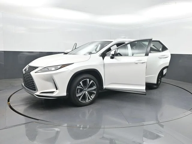 Used 2021 White Lexus 350 image 37