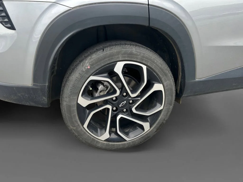 Used 2024 Sterling Gray Metallic Chevrolet 2RS image 10