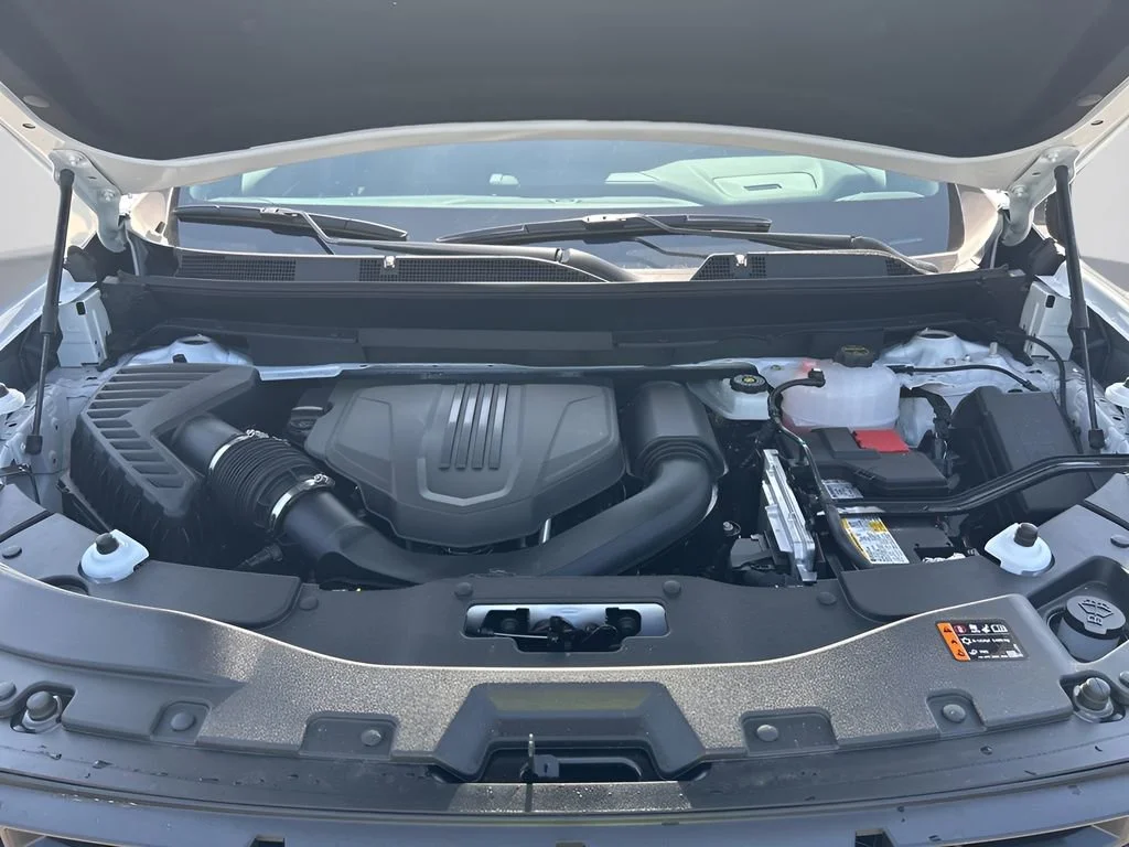 New 2026 Summit White GMC Elevation image 30