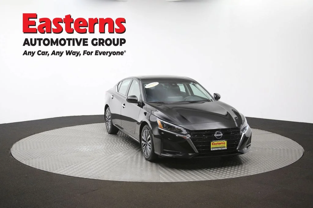 Used 2023 Black Nissan 2.5 SV image 52