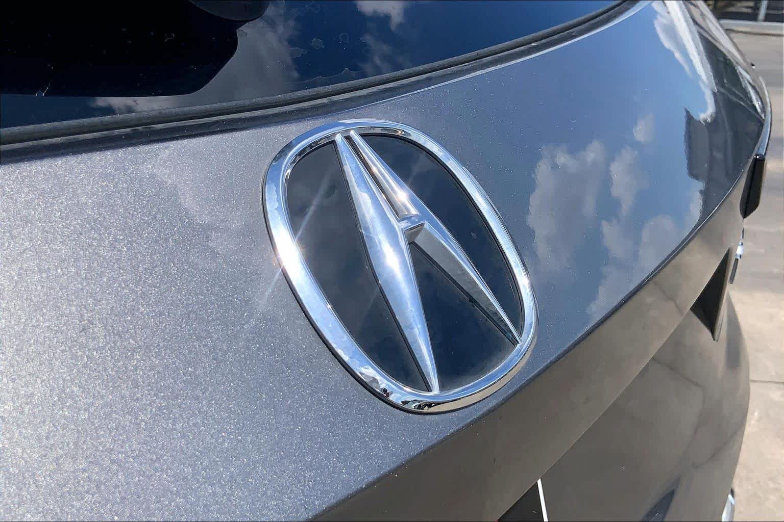 Used 2025 Liquid Carbon Metallic Acura  image 31