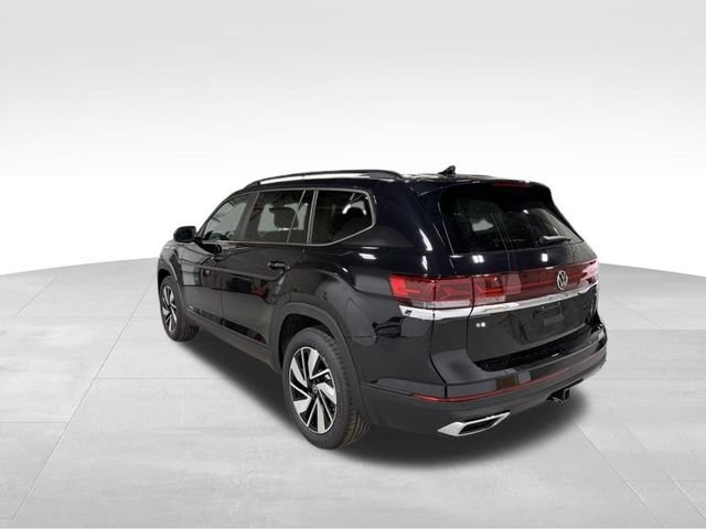New 2026 Black Volkswagen 2.0T SE w/Technology image 3