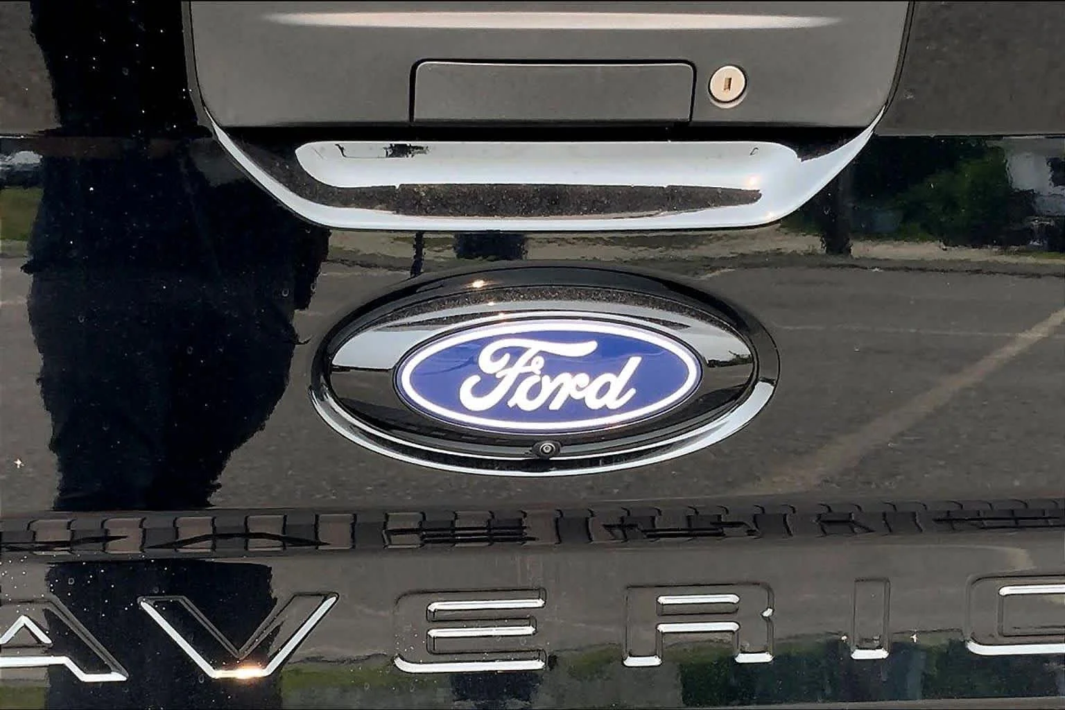 New 2026 Shadow Black Ford XL image 6