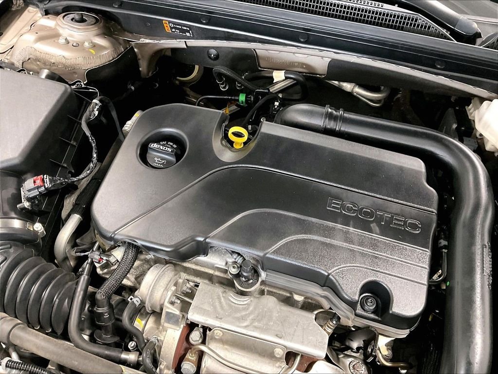 Used 2024 Gray Chevrolet LT image 34