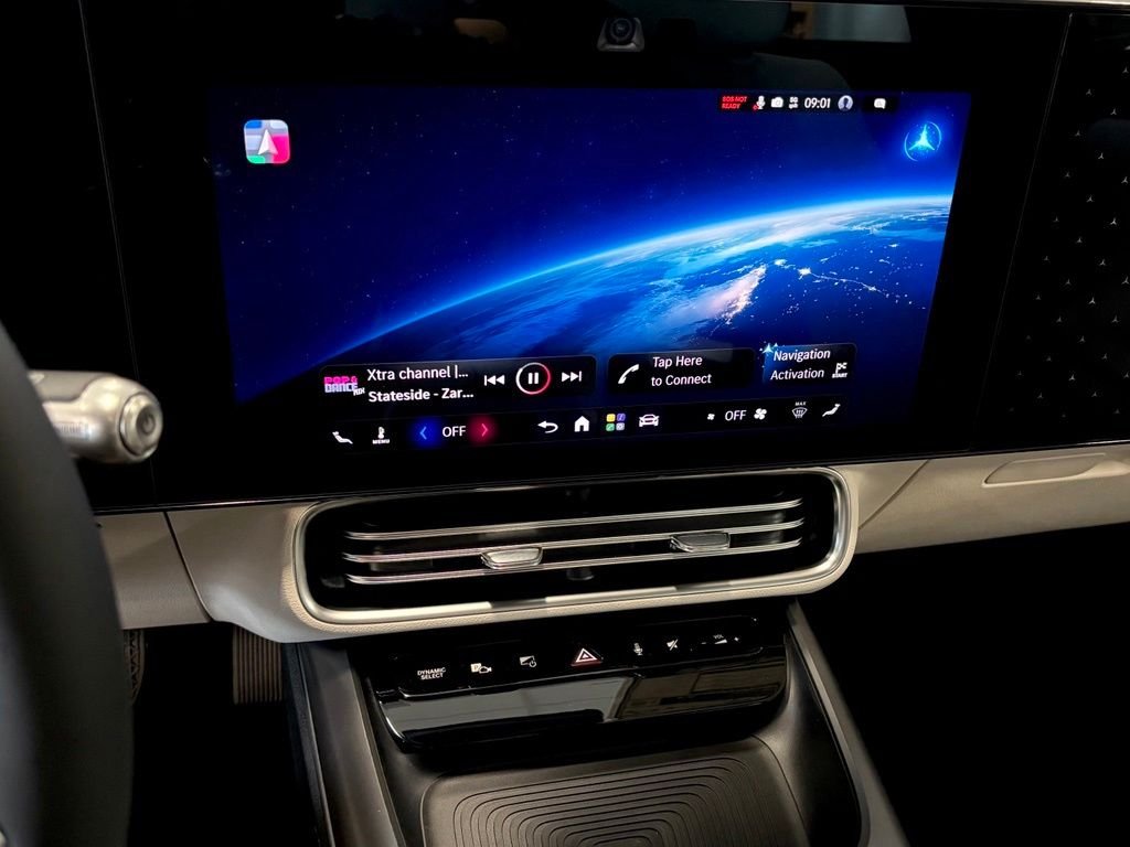 Used 2027 White Mercedes-Benz  image 16