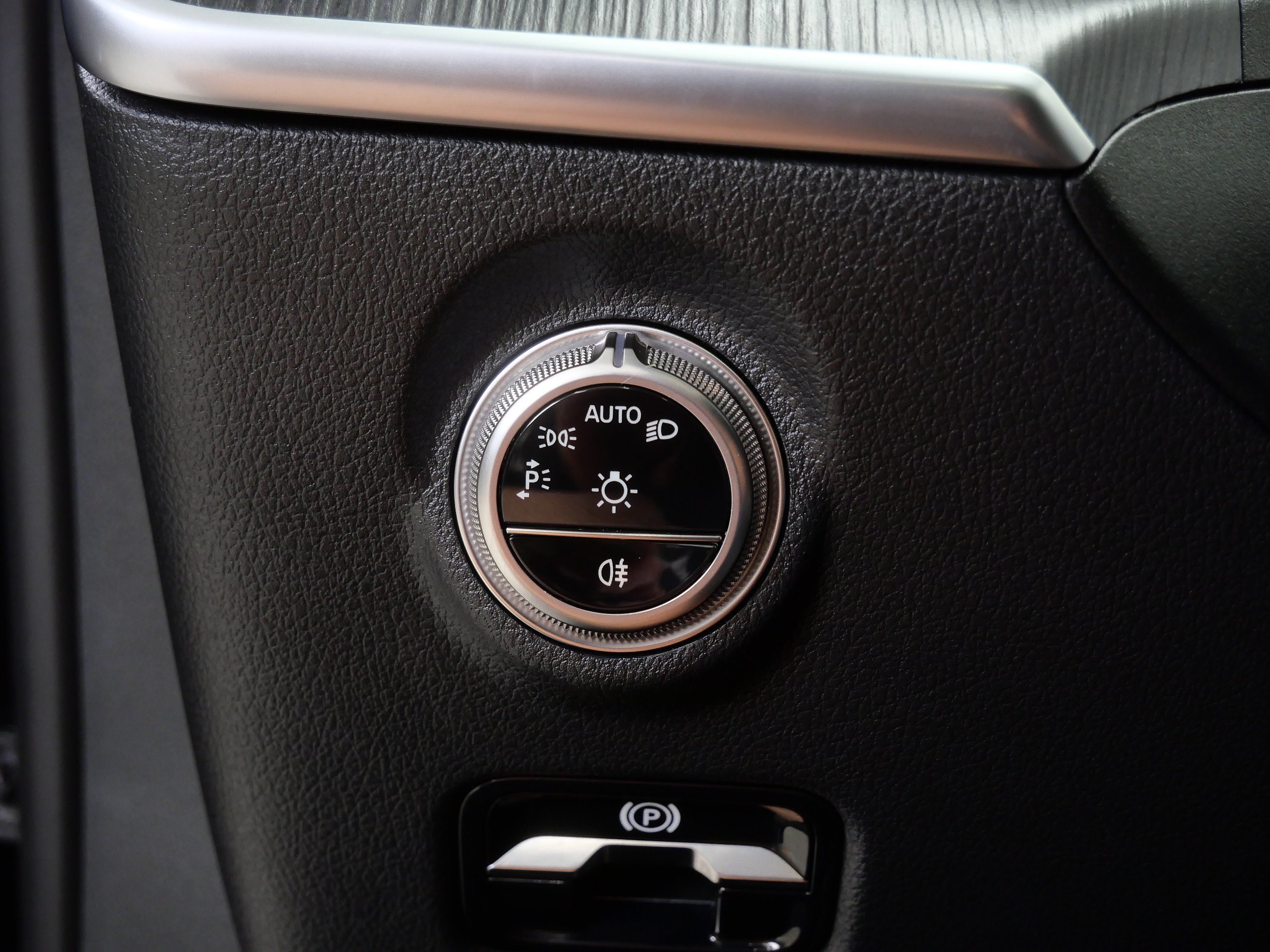 Used 2026 Black Mercedes-Benz C 300 image 28