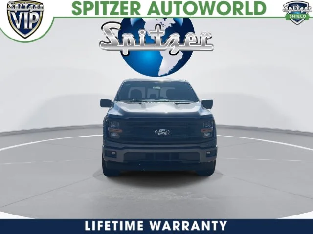 New 2026 Carbonized Gray Metallic Ford XLT image 6