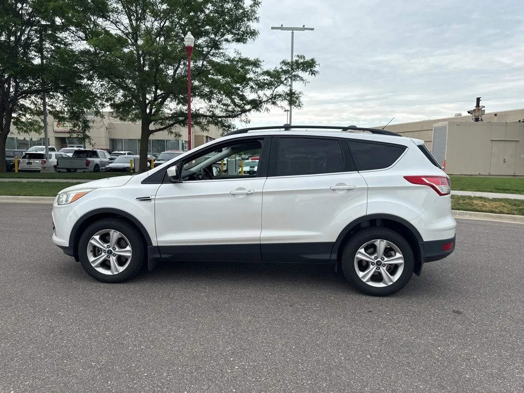 Used 2014 White Ford SE image 8