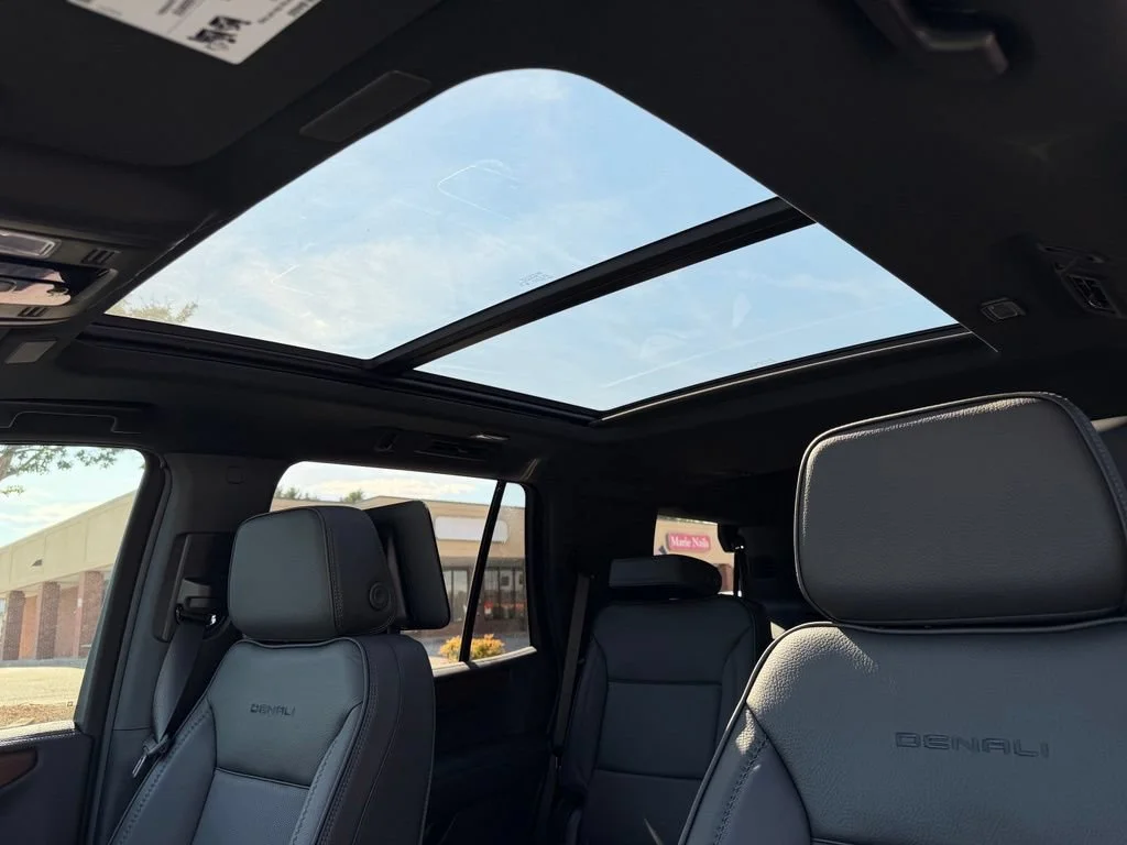 2026 GMC Yukon Denali - Photo 19