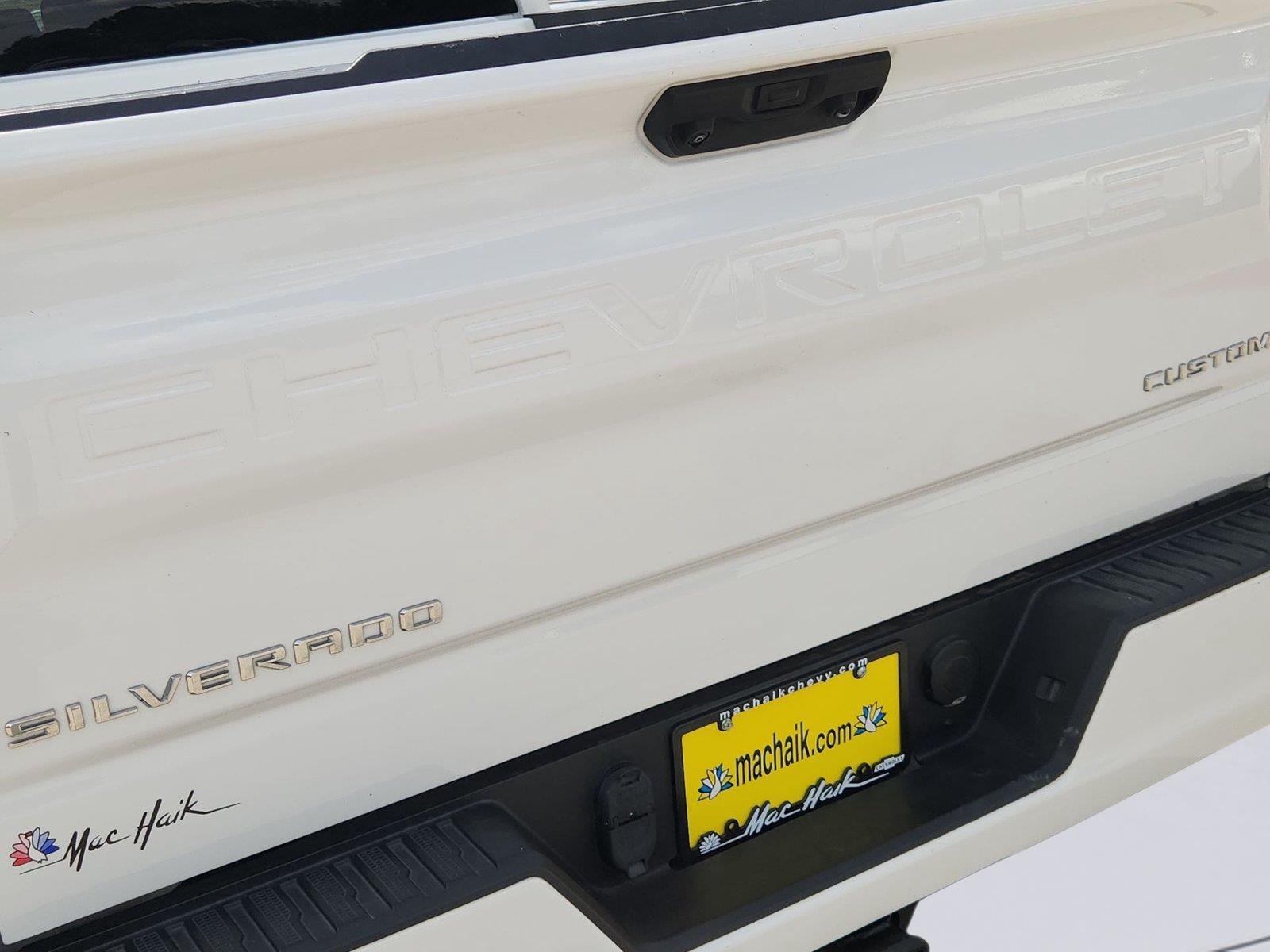2024 Chevrolet Silverado 1500 photo 29 of 32