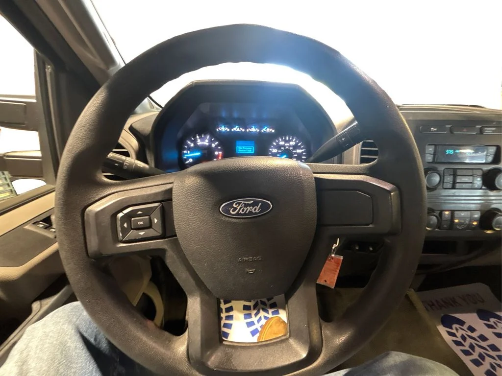 Certified Used 2017 Oxford White Ford XL image 25