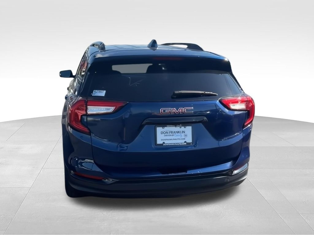 Used 2022 Blue GMC SLE image 11