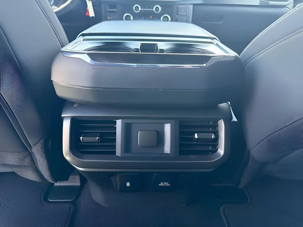 Used 2024 Gray Ford XLT image 13