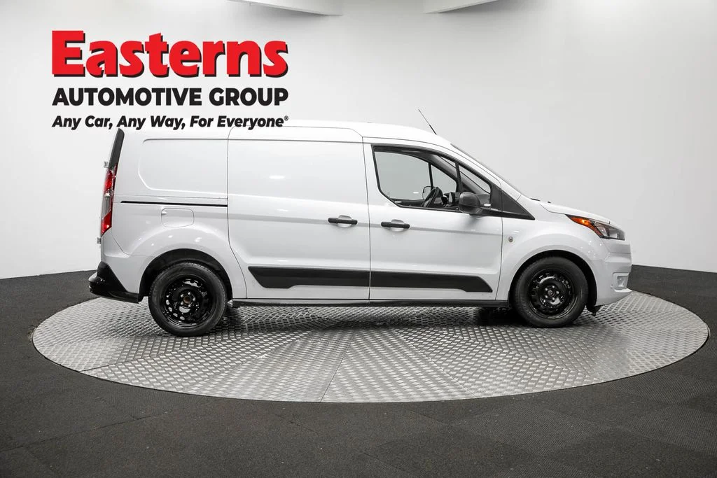 Used 2022 White Ford XLT image 4