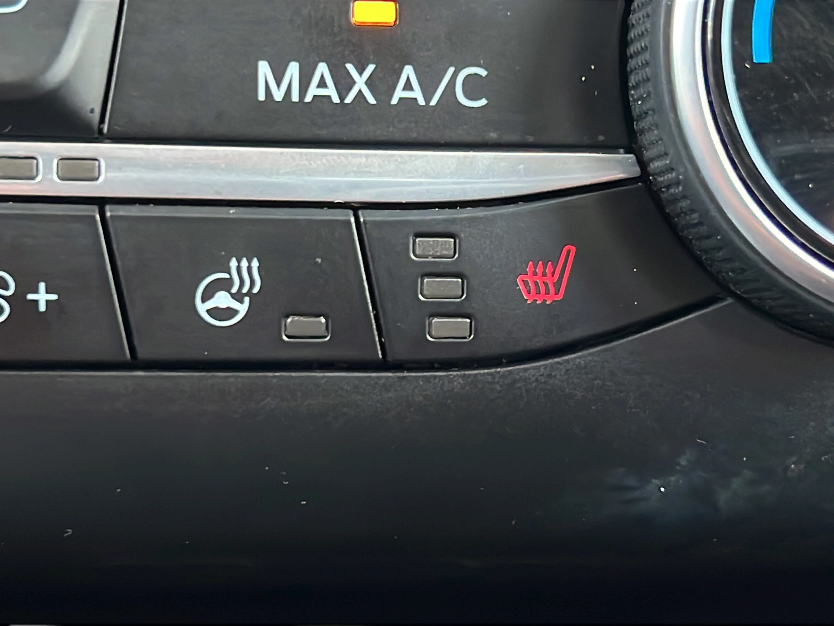 Used 2024 Black Metallic Ford Active image 25