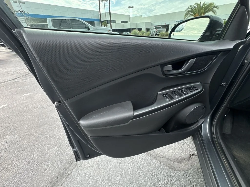 Used 2021 Gray Hyundai SE image 21