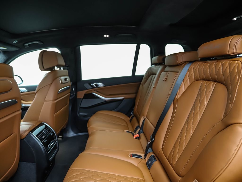 New 2027 Gray Metallic BMW M60i image 22