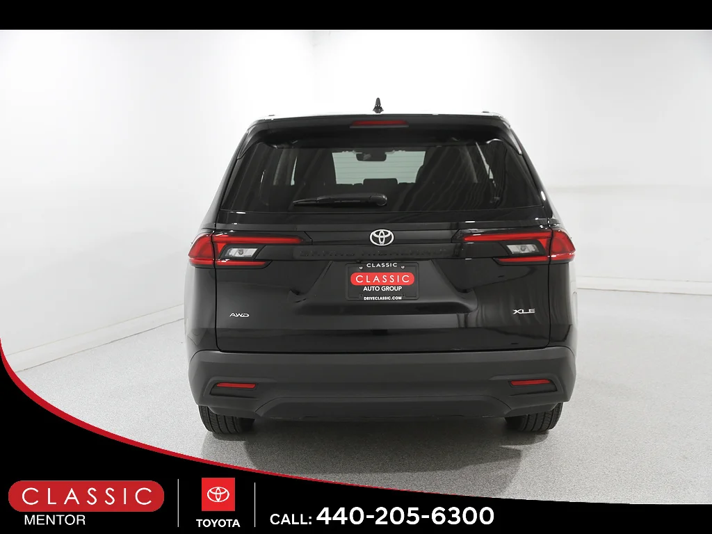 Used 2025 Midnight Black Metallic Toyota XLE image 21