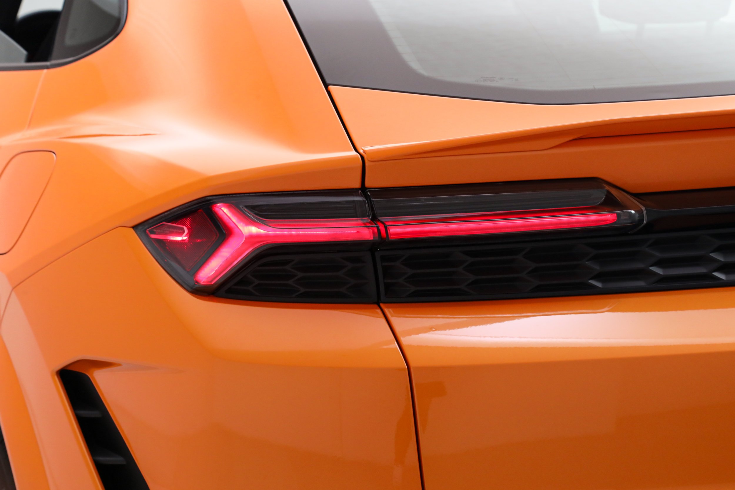 Used 2026 Orange Lamborghini SE image 12