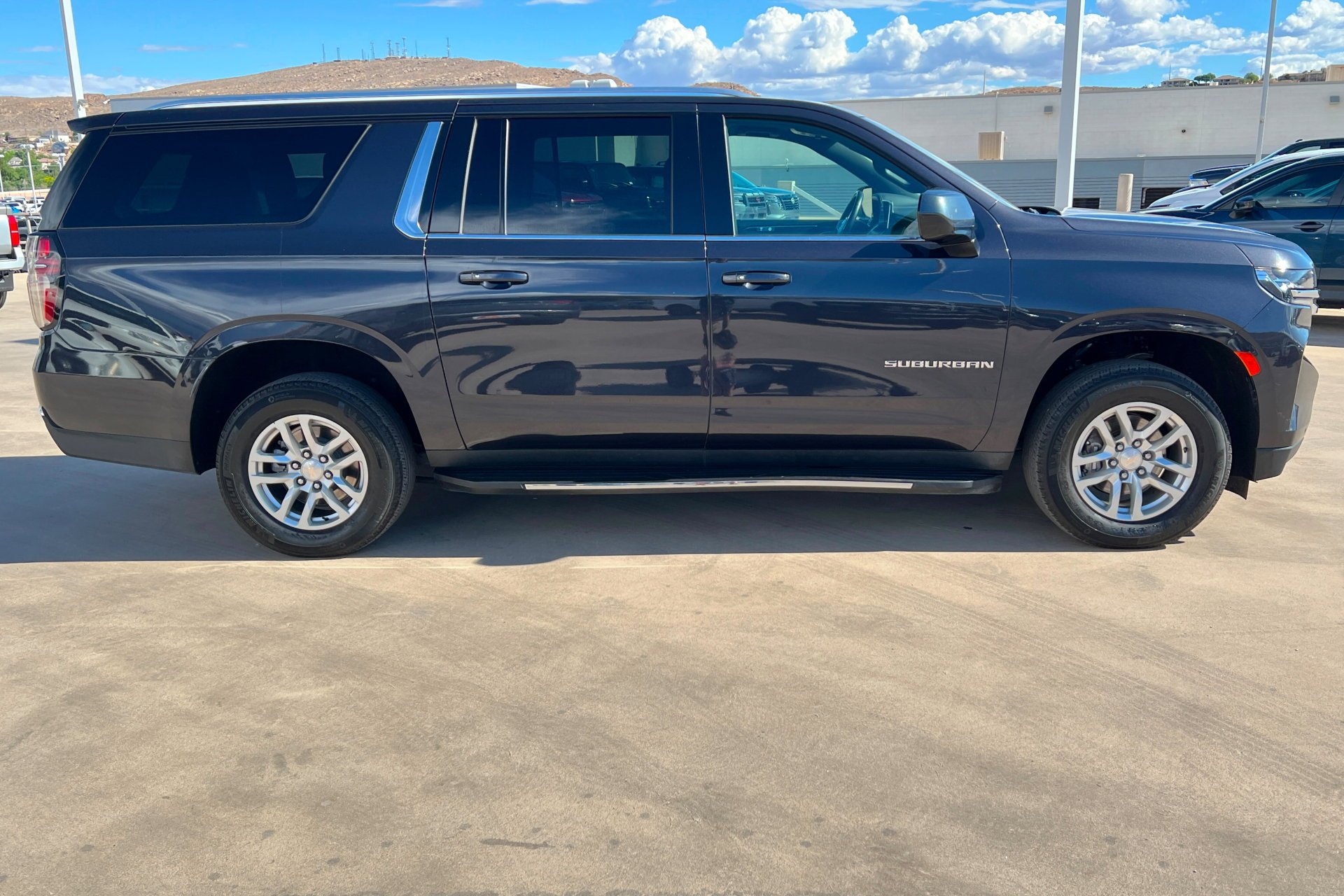 Used 2024 Dark Ash Metallic Chevrolet LT image 7