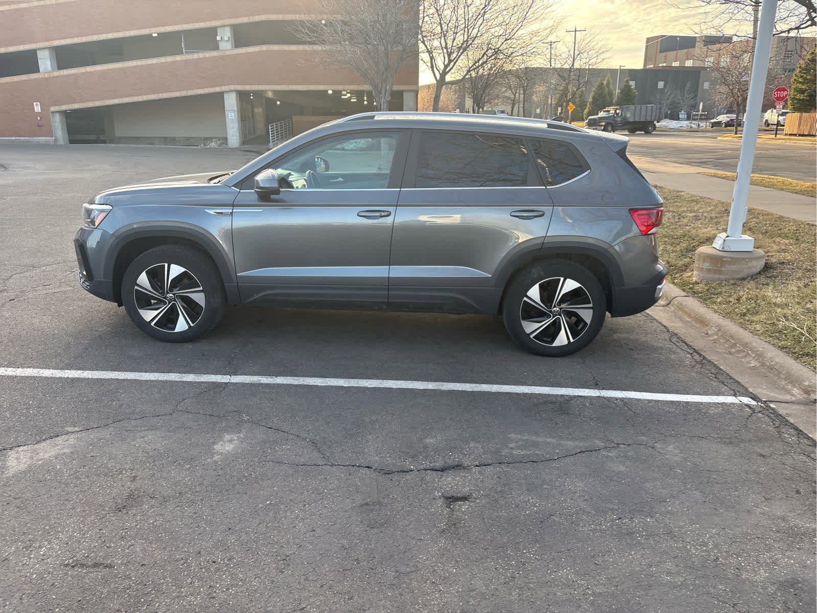 Certified 2024 Volkswagen Taos SE with VIN 3VVVX7B22RM034218 for sale in Saint Louis Park, Minnesota