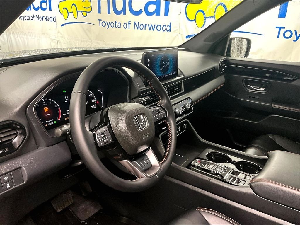Used 2025 Silver Honda TrailSport image 8