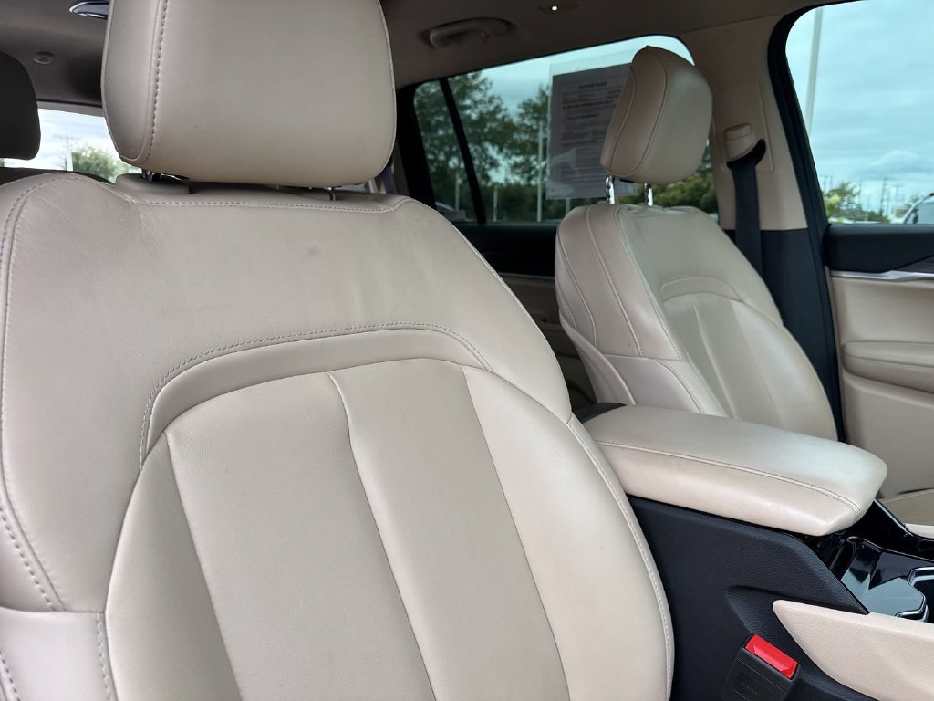Used 2021 Red Jeep Limited image 21