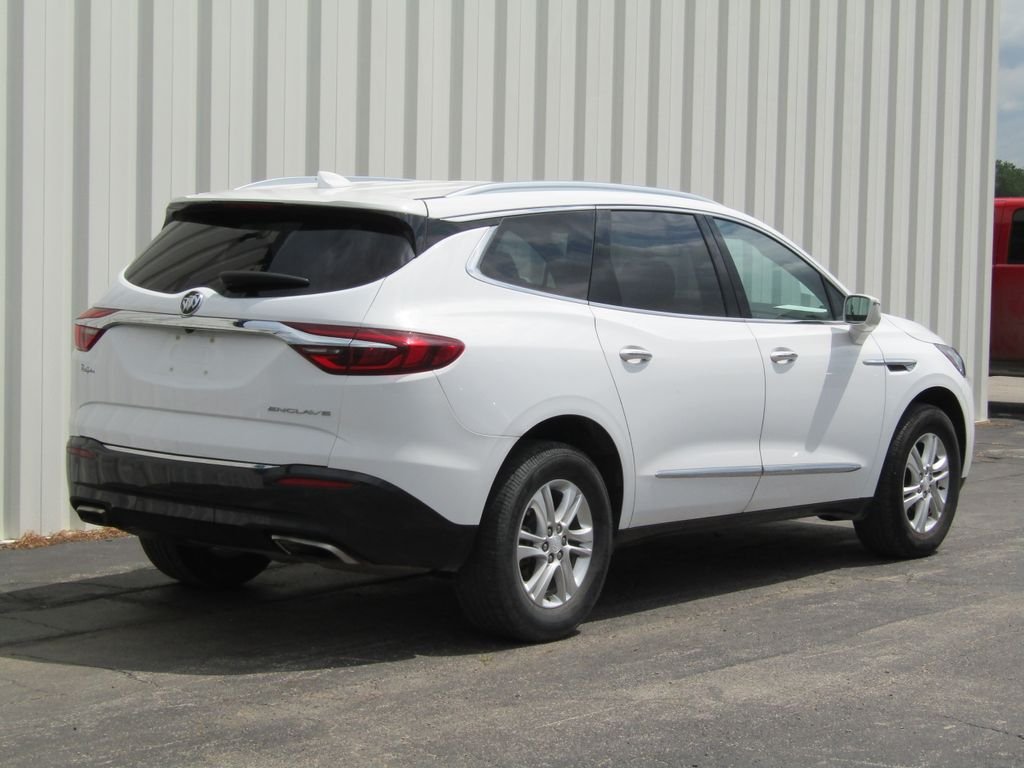 Used 2019 White Buick Essence image 3