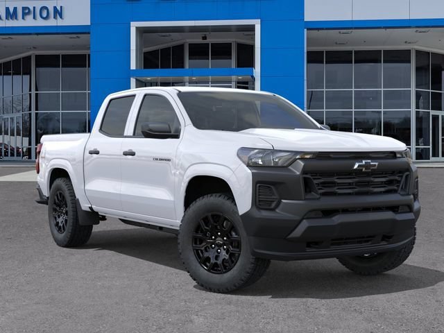 New 2026 Summit White Chevrolet WT image 7