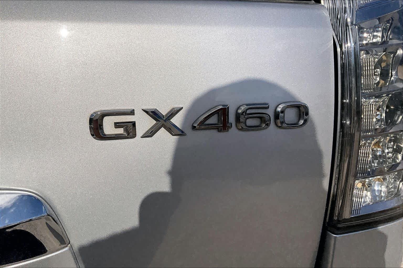 Used 2018 Silver Lining Metallic Lexus Premium image 10