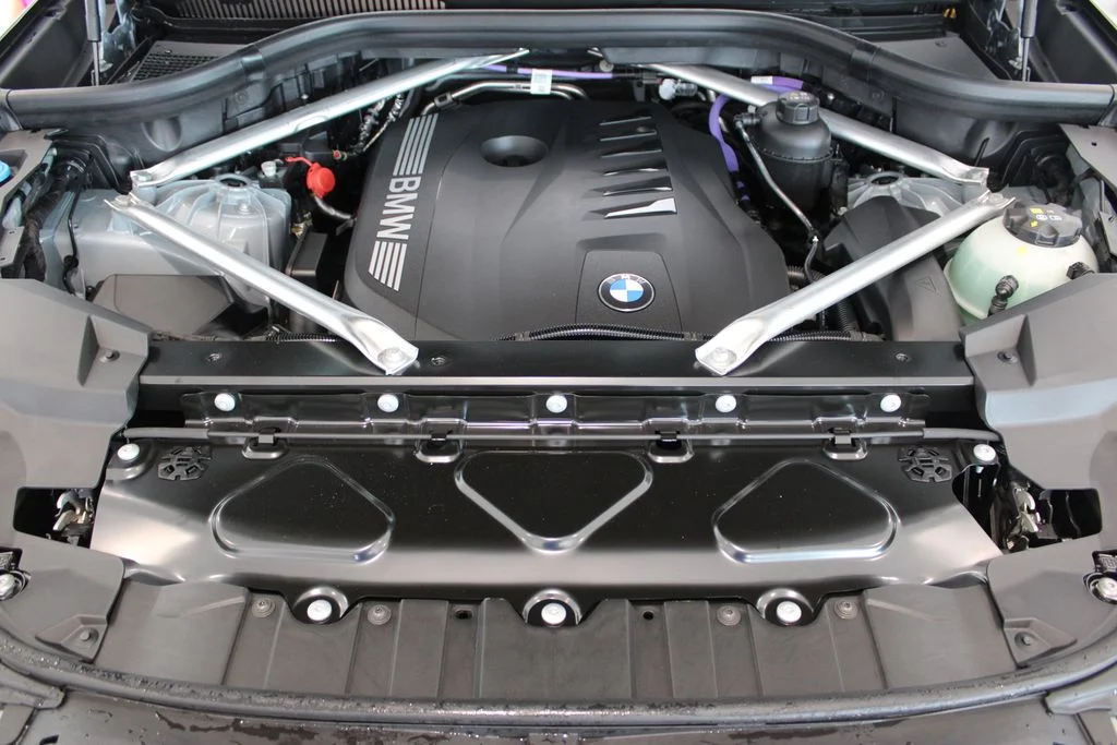 New 2026 Brooklyn Grey Metallic BMW xDrive40i image 8