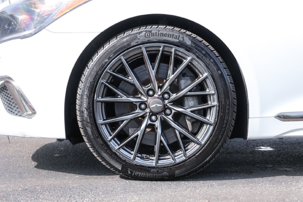 Used 2020 Silver Genesis 3.3T Sport image 24