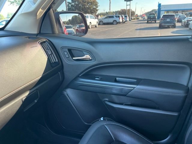 Used 2022 Red GMC AT4 w/Leather image 29