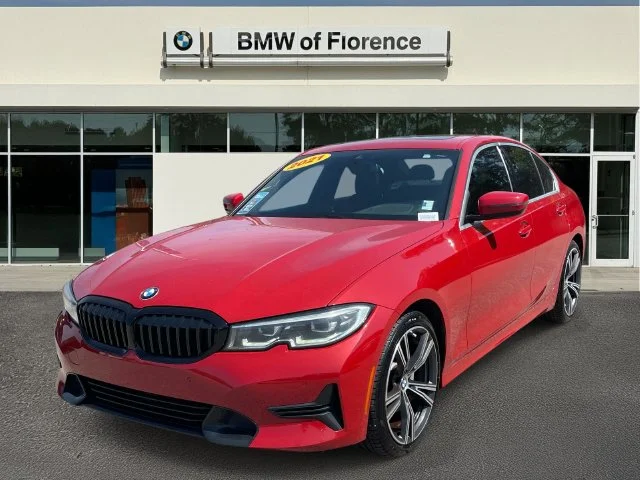 Used 2021 Red BMW 330i image 3