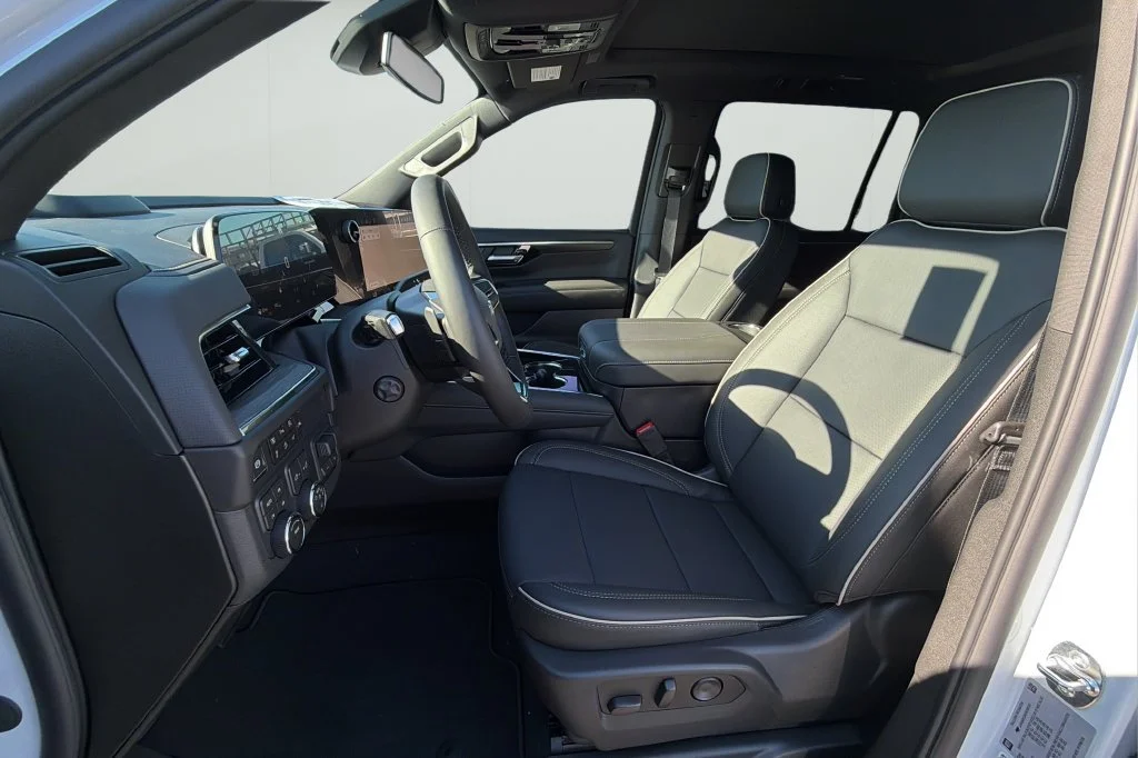 New 2027 Polar White Tricoat Chevrolet Premier image 18